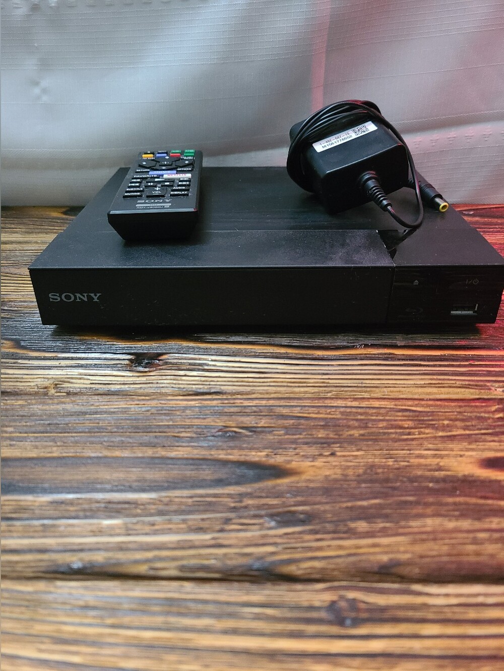 Sony Blu Ray Player (BDP-S2500) with Power Cord and Remote